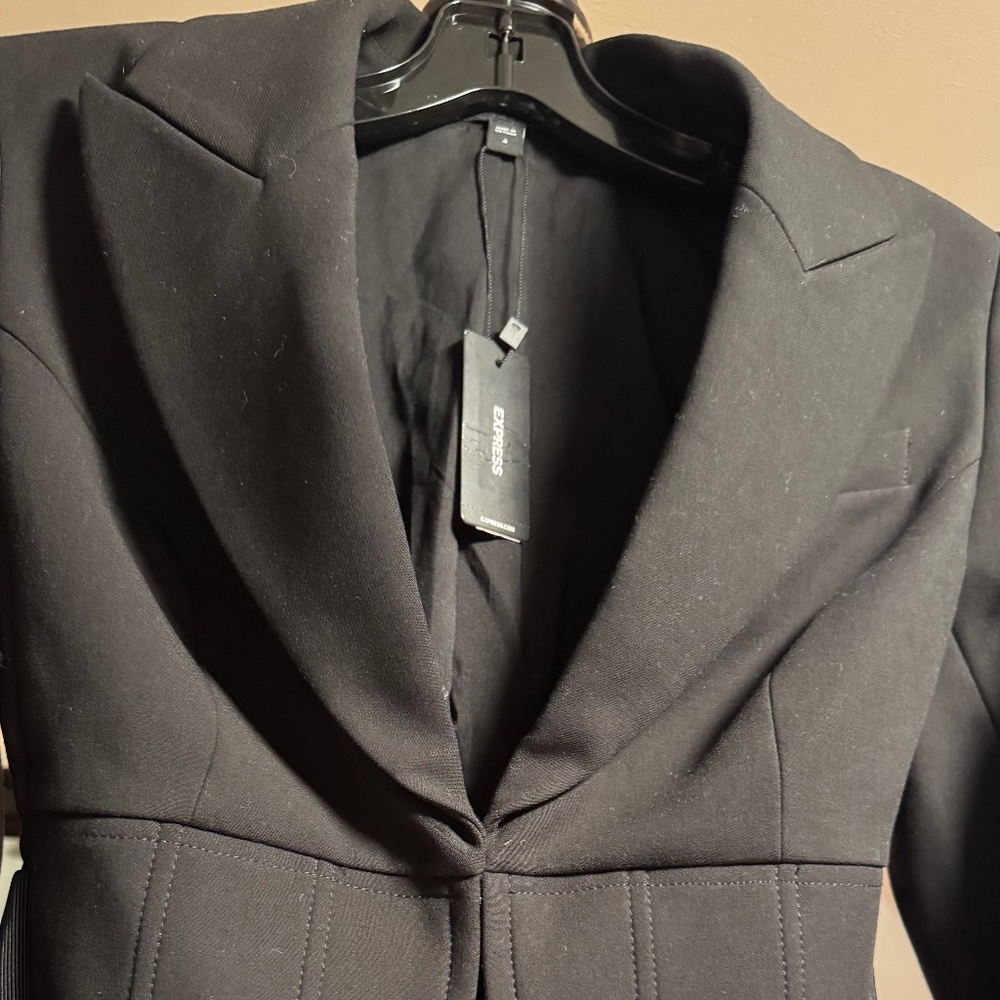 Express Jacket 4 - Picture 12 of 12